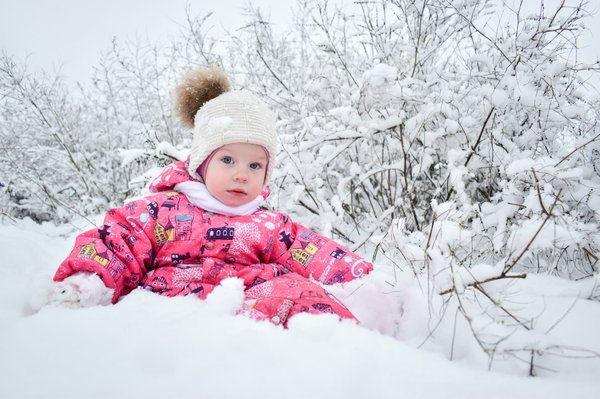 Quels sont les conseils pour agencer des combinaisons en lin avec des accessoires en cuir pour un look d'été sophistiqué?